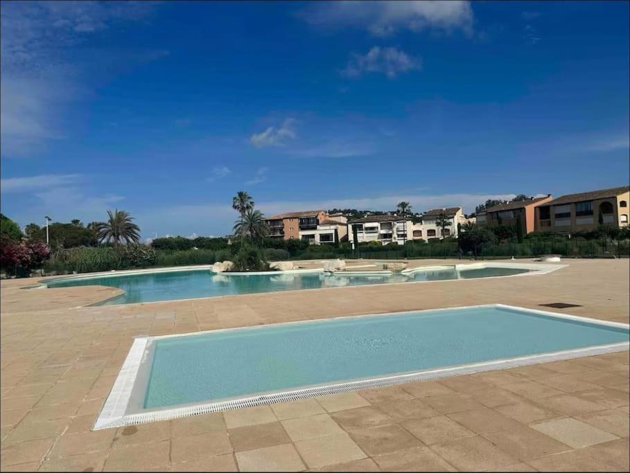 Proche St Tropez Refait A Neuf Bord De Plage Et Piscine Cogolin Eksteriør billede